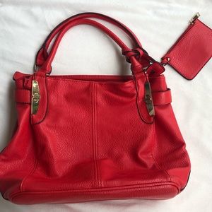 carleton Casual Chic Shoulder Bag H1860